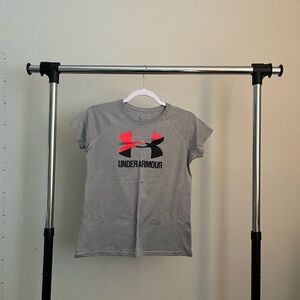 Gray Under Armor Tee